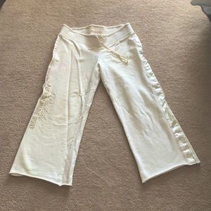 Abercrombie cropped white sweats